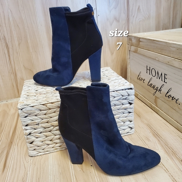 Ivanka Trump Shoes - Ivanka Trump Sunal Navy blue & Black suede ankle boots Stacked Heel size 7